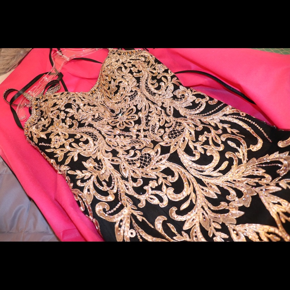 rose gold & black prom dress - Picture 5 of 7